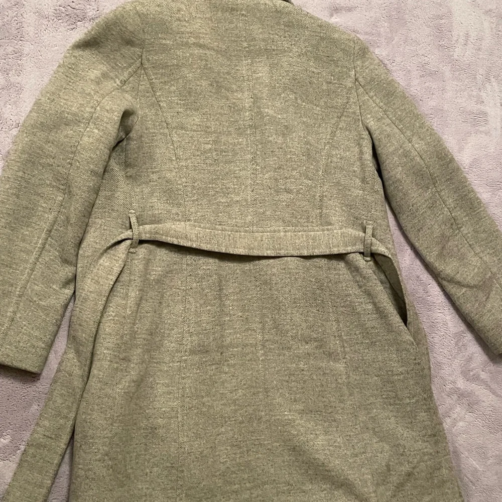 Aritzia The Connor Coat - wool coat - Picture 14 of 14